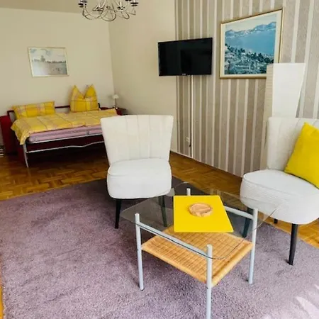 Moderne Im Fichtelgebirge, Naehe Bayreuth Apartment