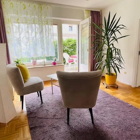 Moderne Im Fichtelgebirge, Naehe Bayreuth Apartment *
